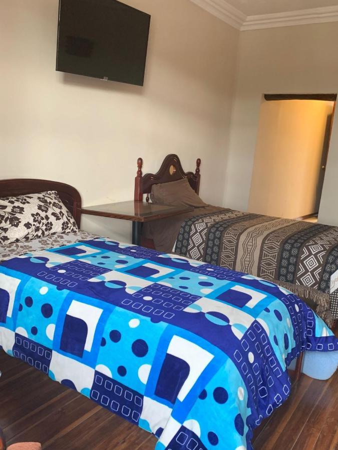 Hostel Santa Canela Куэнка Экстерьер фото