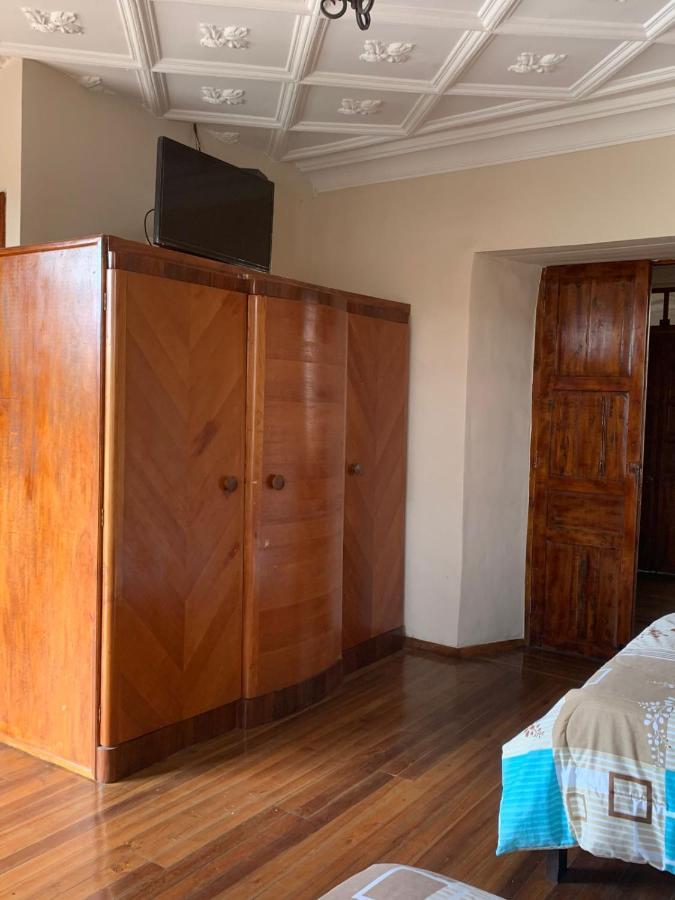 Hostel Santa Canela Куэнка Экстерьер фото