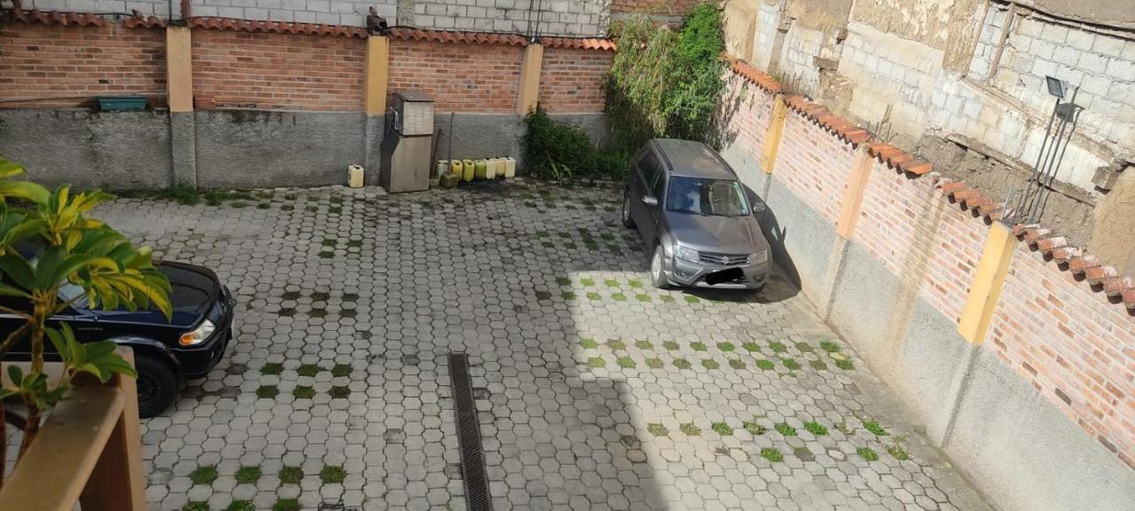 Hostel Santa Canela Куэнка Экстерьер фото