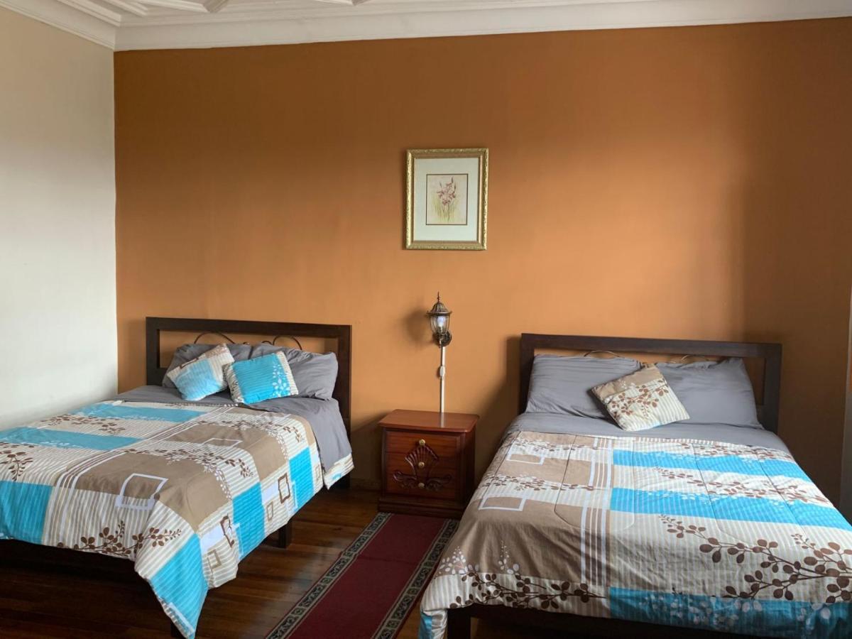 Hostel Santa Canela Куэнка Экстерьер фото