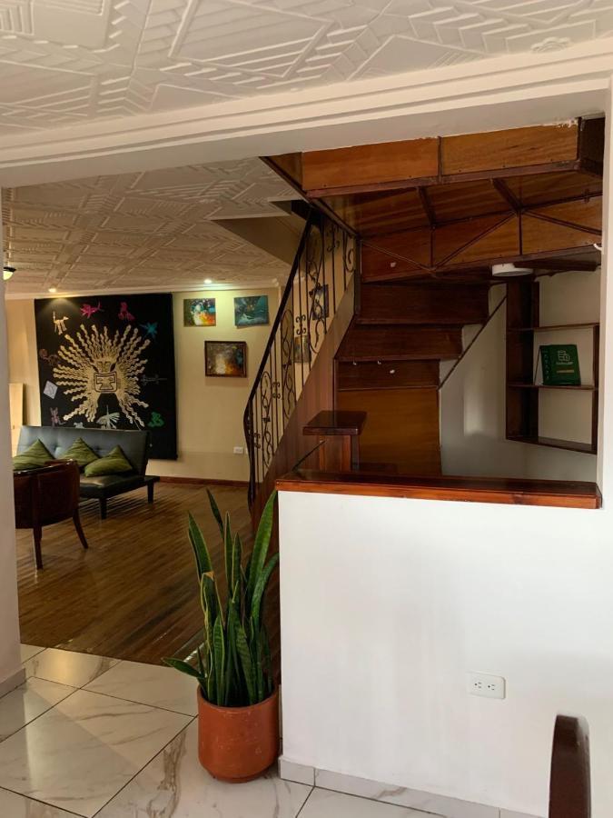 Hostel Santa Canela Куэнка Экстерьер фото