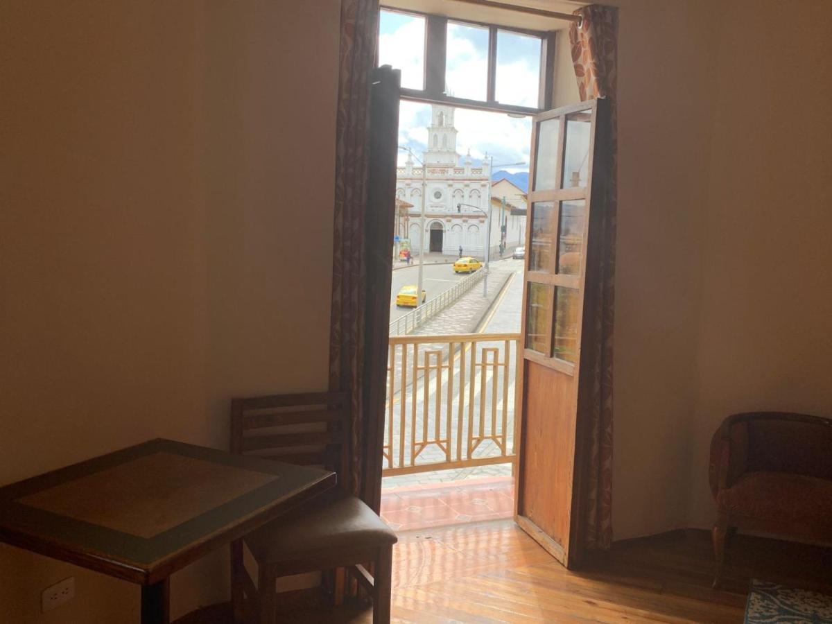 Hostel Santa Canela Куэнка Экстерьер фото